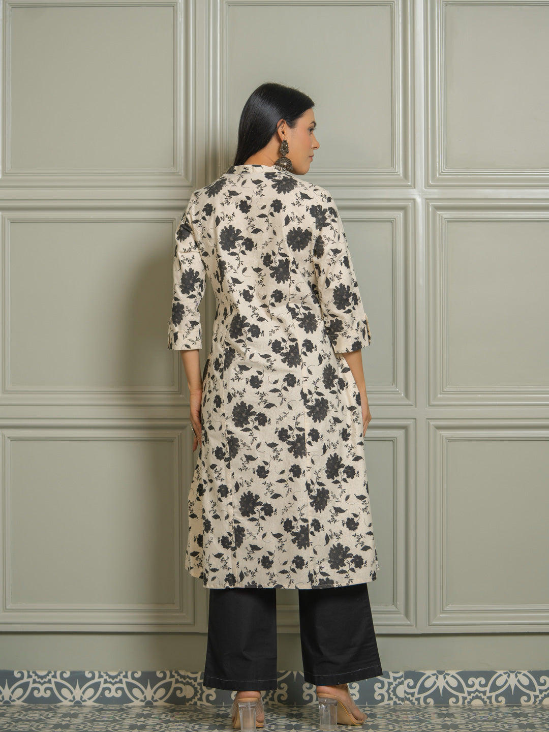 Product Carousel Image 5: Summer Florals Printed Kurta