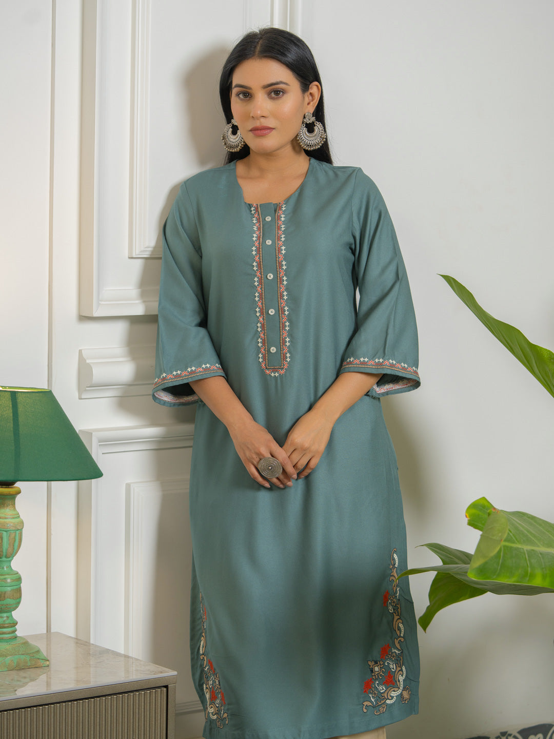 Product Carousel Image 3: Designer Kurta with Sleeve Detail