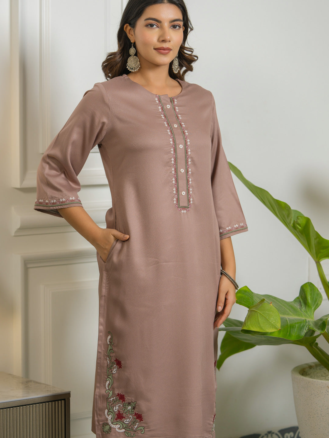 Product Carousel Image 11: Designer Kurta with Sleeve Detail