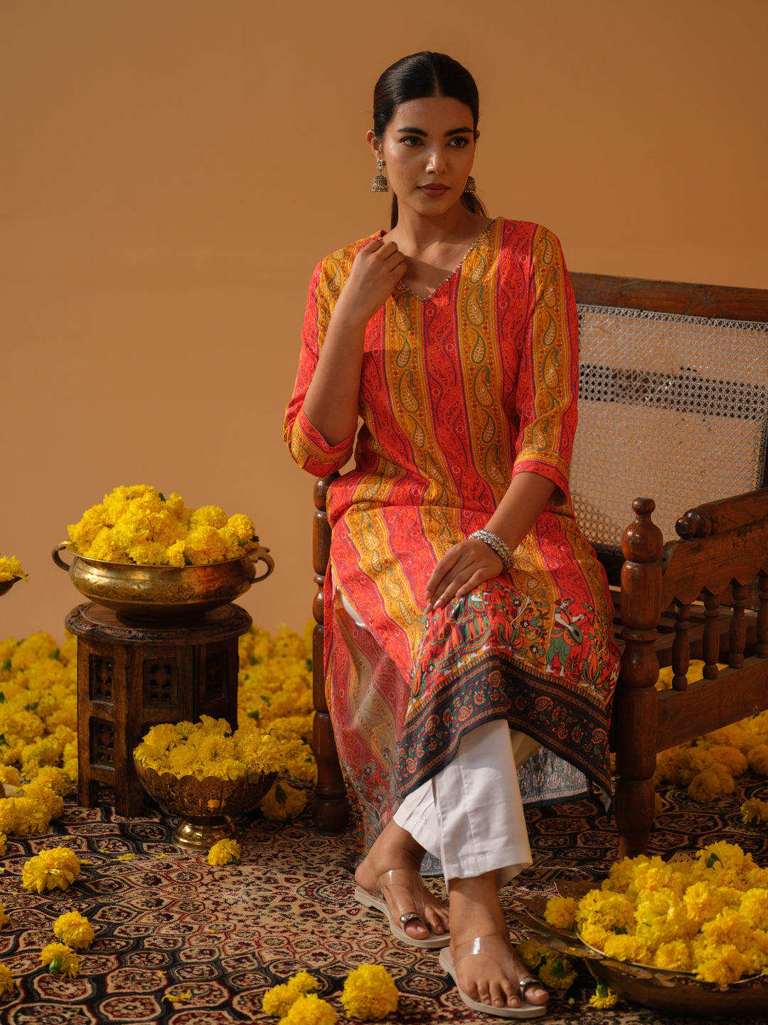 Garba Border V Neck Kurta - Etiquette Apparel