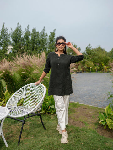 Viscose polyamide over-dyed anti-fit top with thread work and pin-tucks