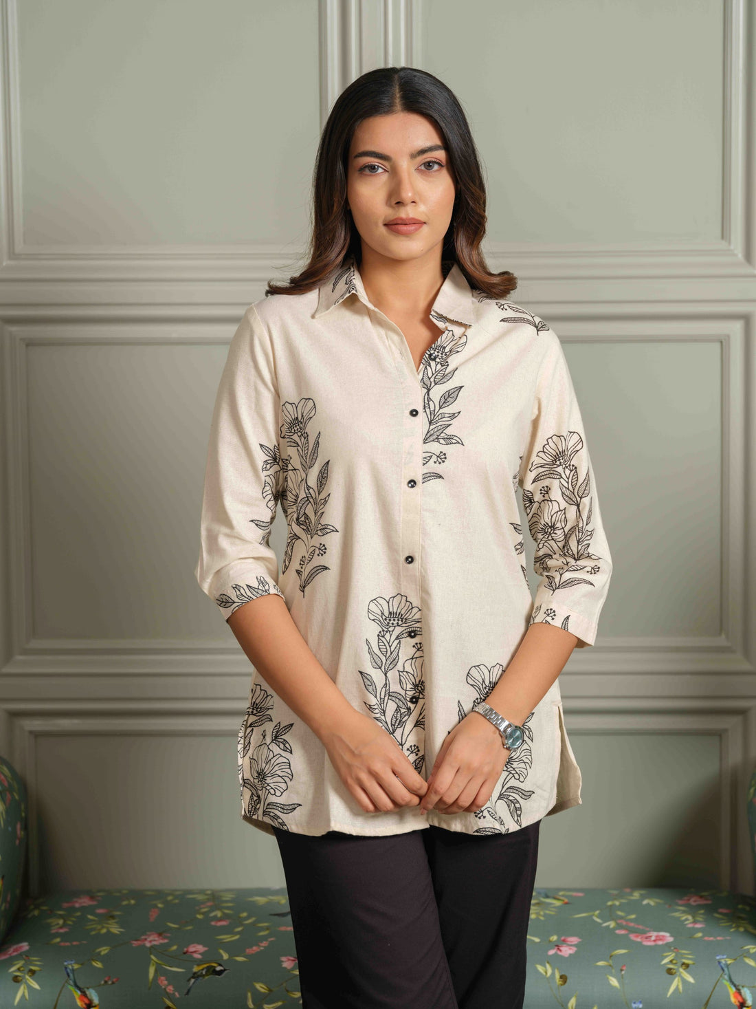 Bold Black Floral Print Top - Etiquette Apparel