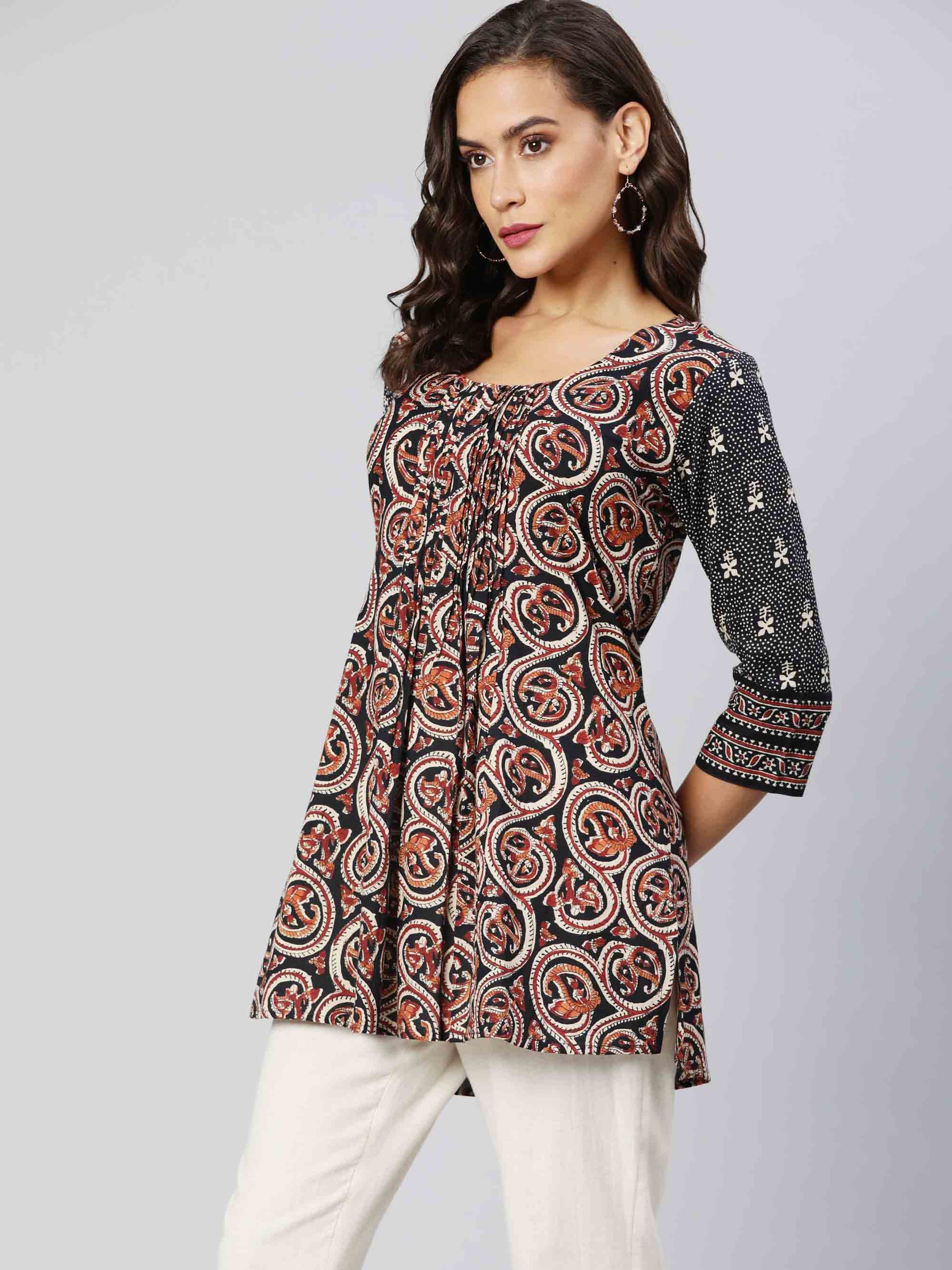 Product Carousel Image 2: Indie print mix match pleated top