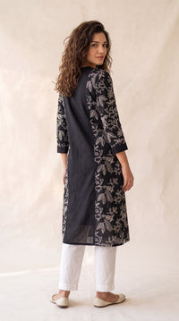 Panel Detail Embroidered Kurta - Etiquette Apparel