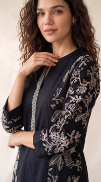 Panel Detail Embroidered Kurta - Etiquette Apparel