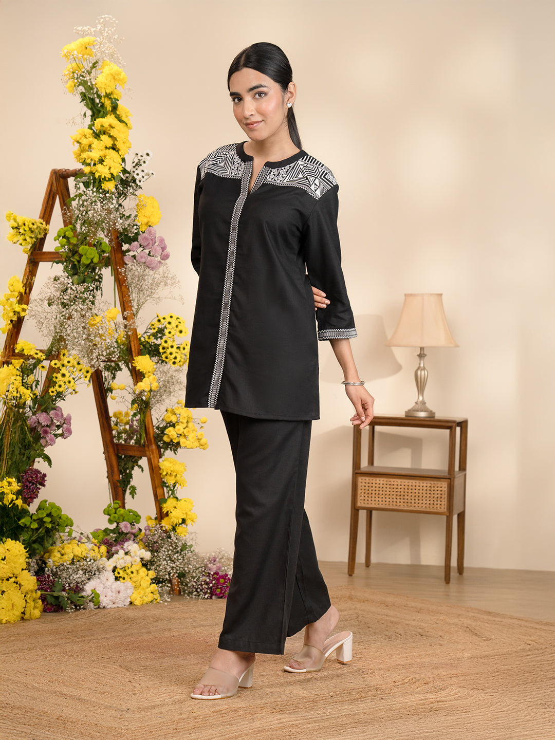 Comforting Geometric Embroidered Co-Ord Set - Etiquette Apparel 