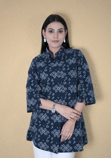 Effortless Denim Charm Top - Etiquette Apparel 