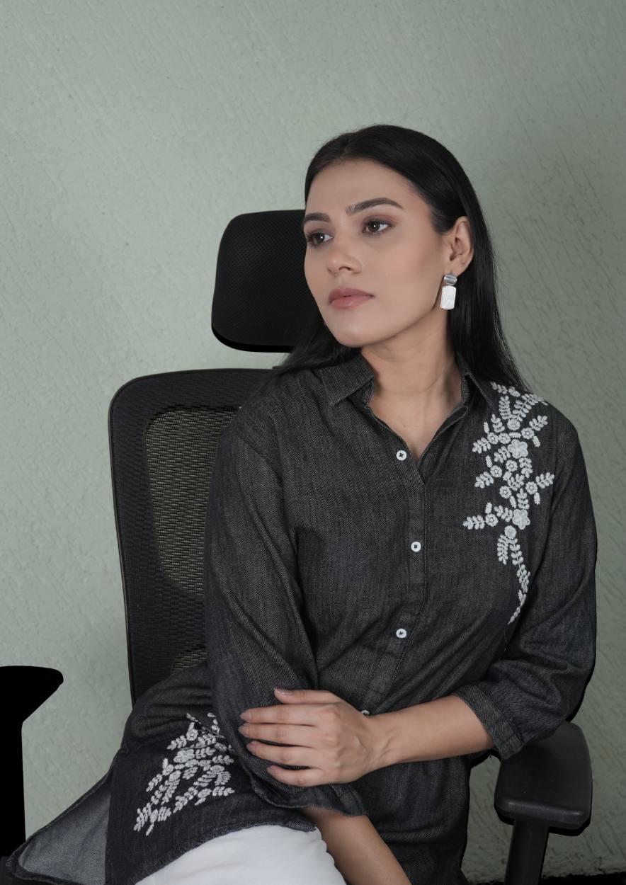 Back in Black Top - Etiquette Apparel