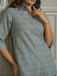 Pattern Play Geometric Top - Etiquette Apparel