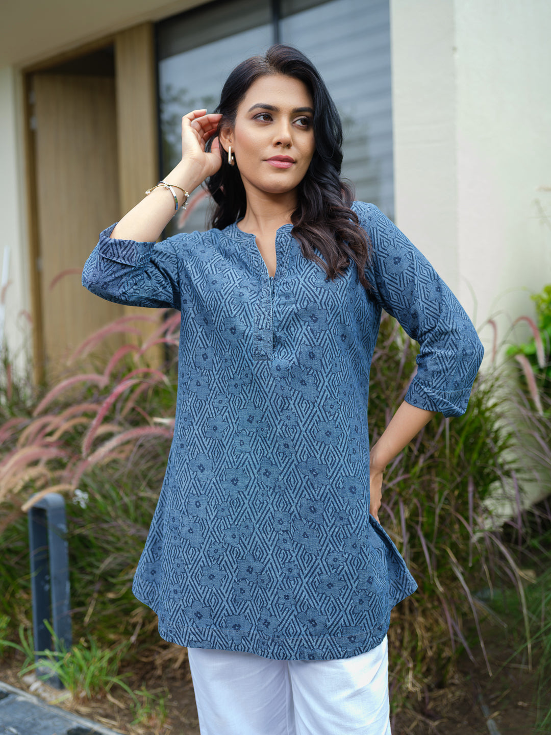 Blue Print Party Indigo Top - Etiquette Apparel