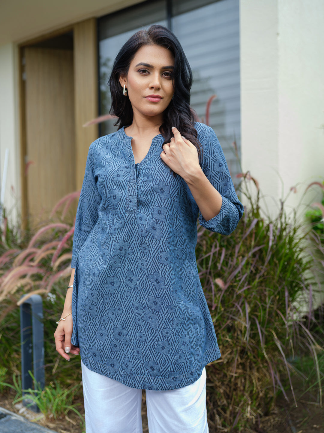 Blue Print Party Indigo Top - Etiquette Apparel