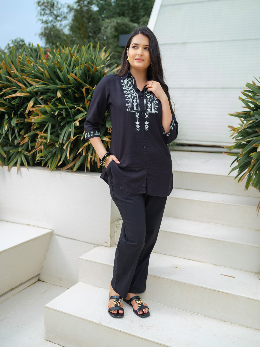 Product Carousel Image 2: Work Day Wonder Solid Colored Top