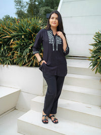 Work Day Wonder Solid Colored Top - Etiquette Apparel