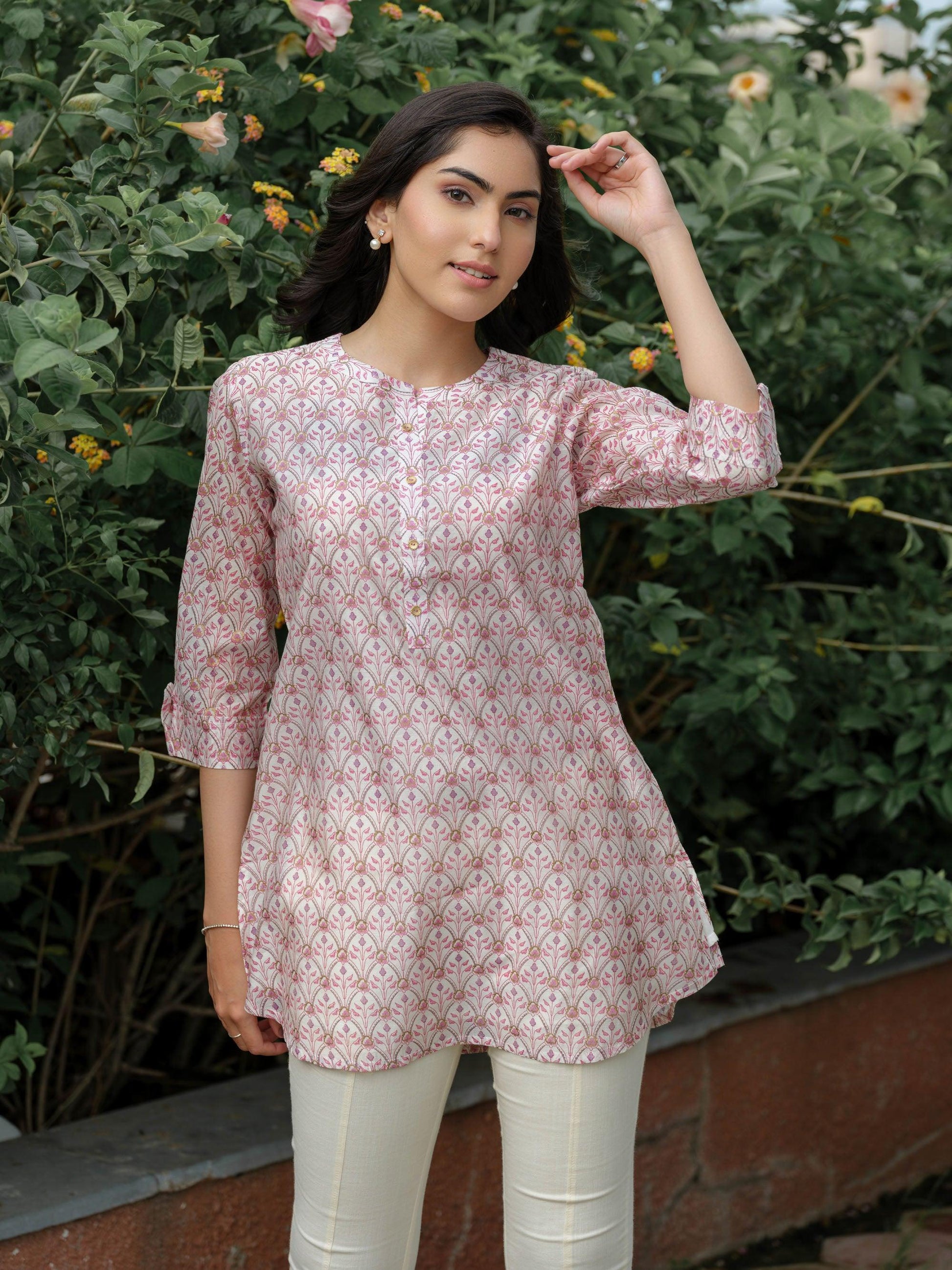 Chanderi Print Top With Golden Buttons - Etiquette Apparel 