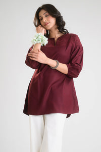 Noir Elegance Short Top - Etiquette Apparel