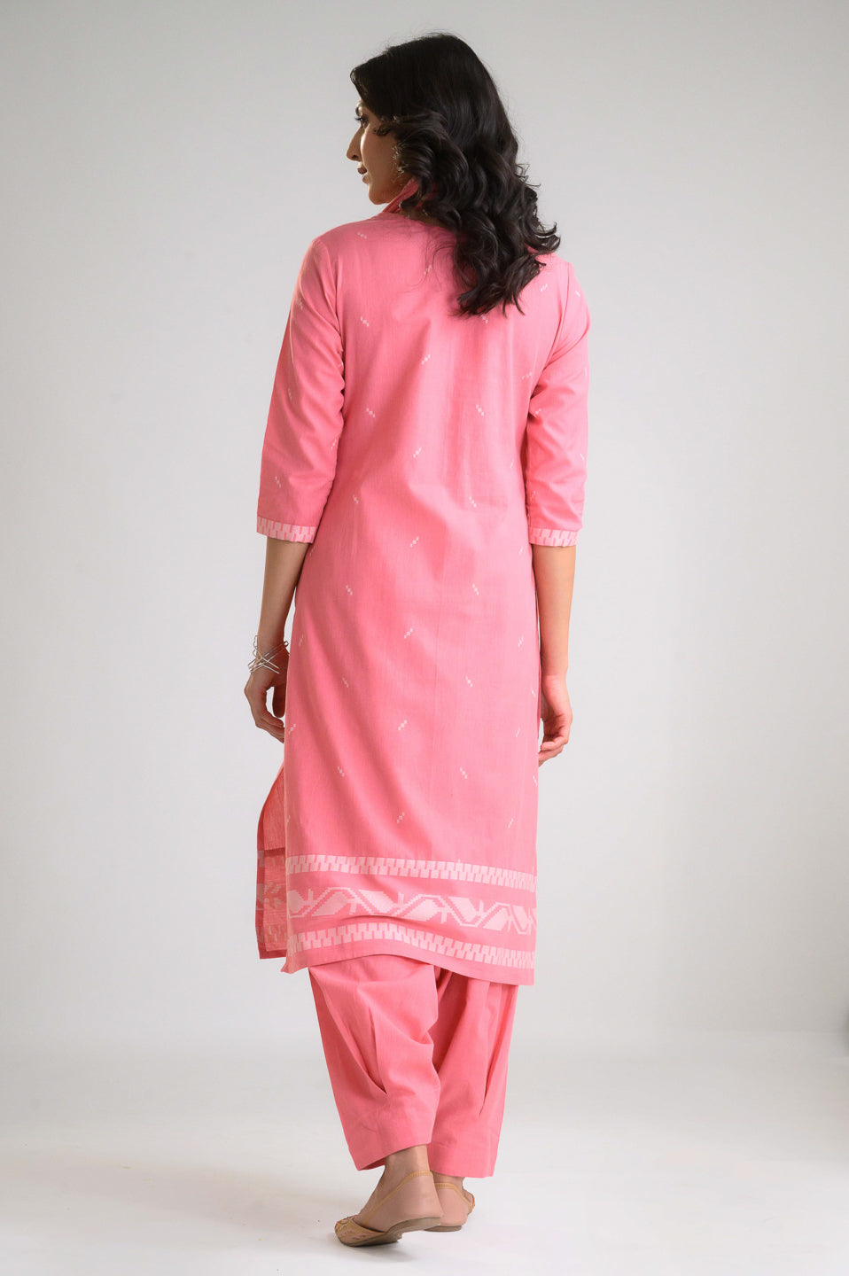 Soft Shades, Statement Style Kurta Set - Etiquette Apparel