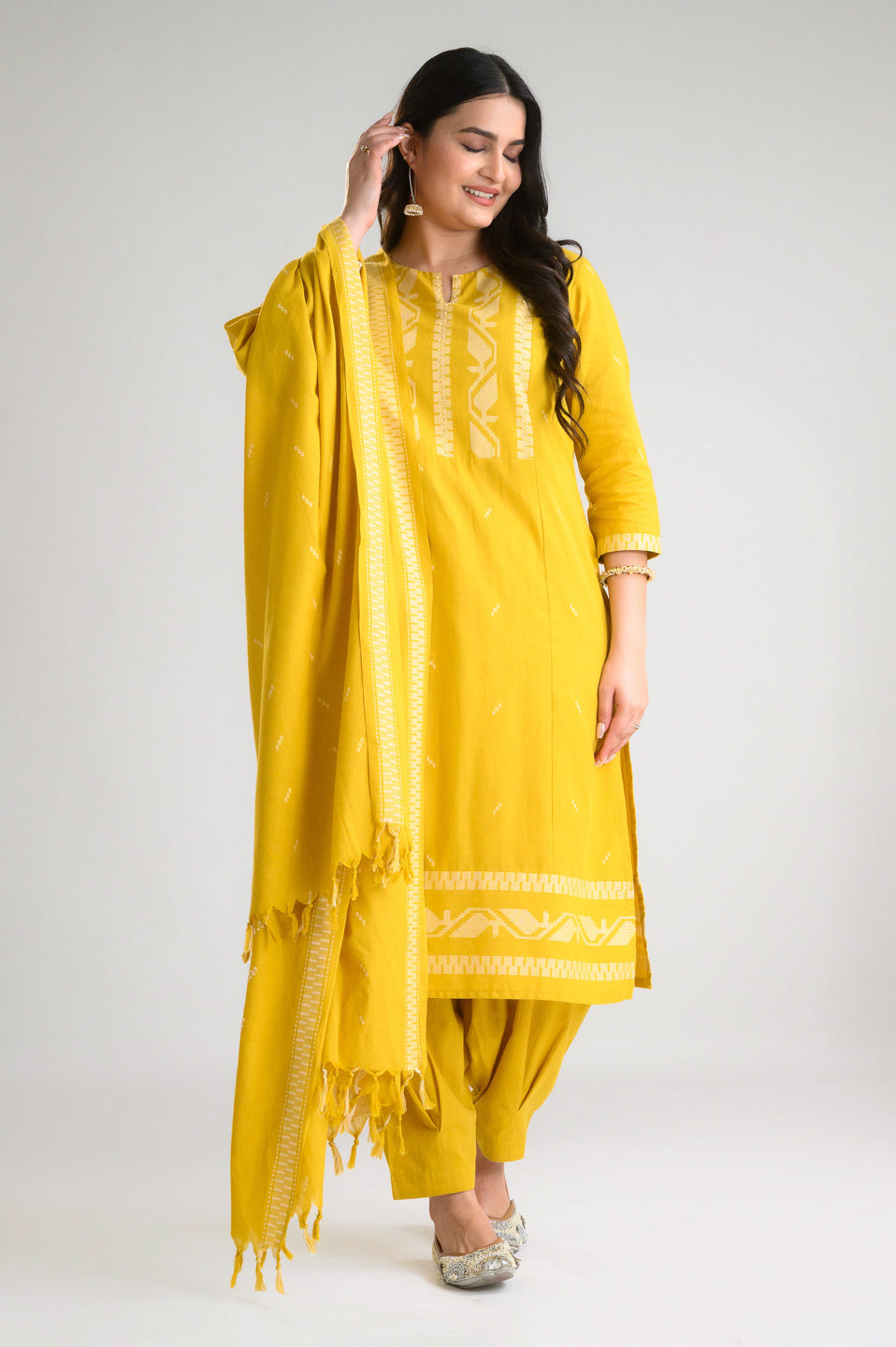Soft Shades, Statement Style Kurta Set - Etiquette Apparel