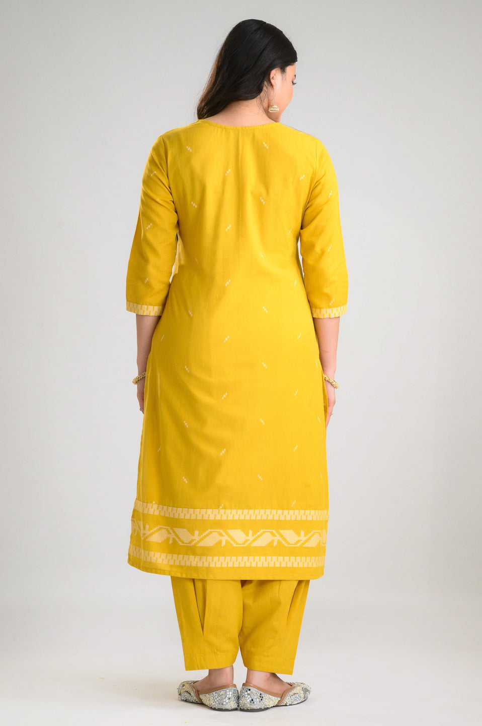 Soft Shades, Statement Style Kurta Set - Etiquette Apparel