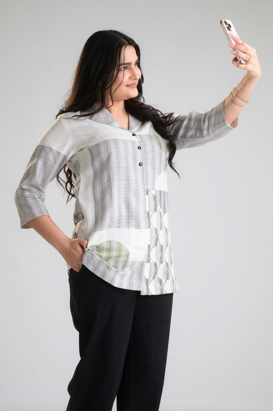 Graphic Glow Edit Short Top