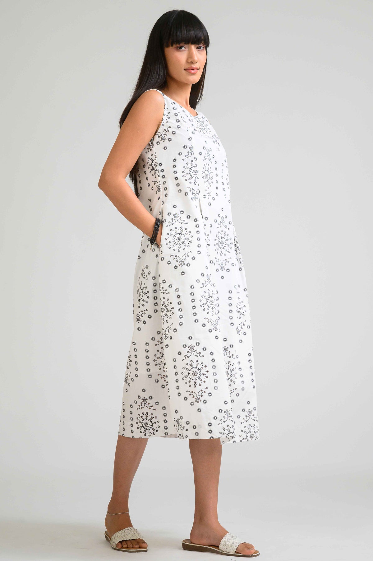 Modern Ethereal Sleeveless Dress - Etiquette Apparel
