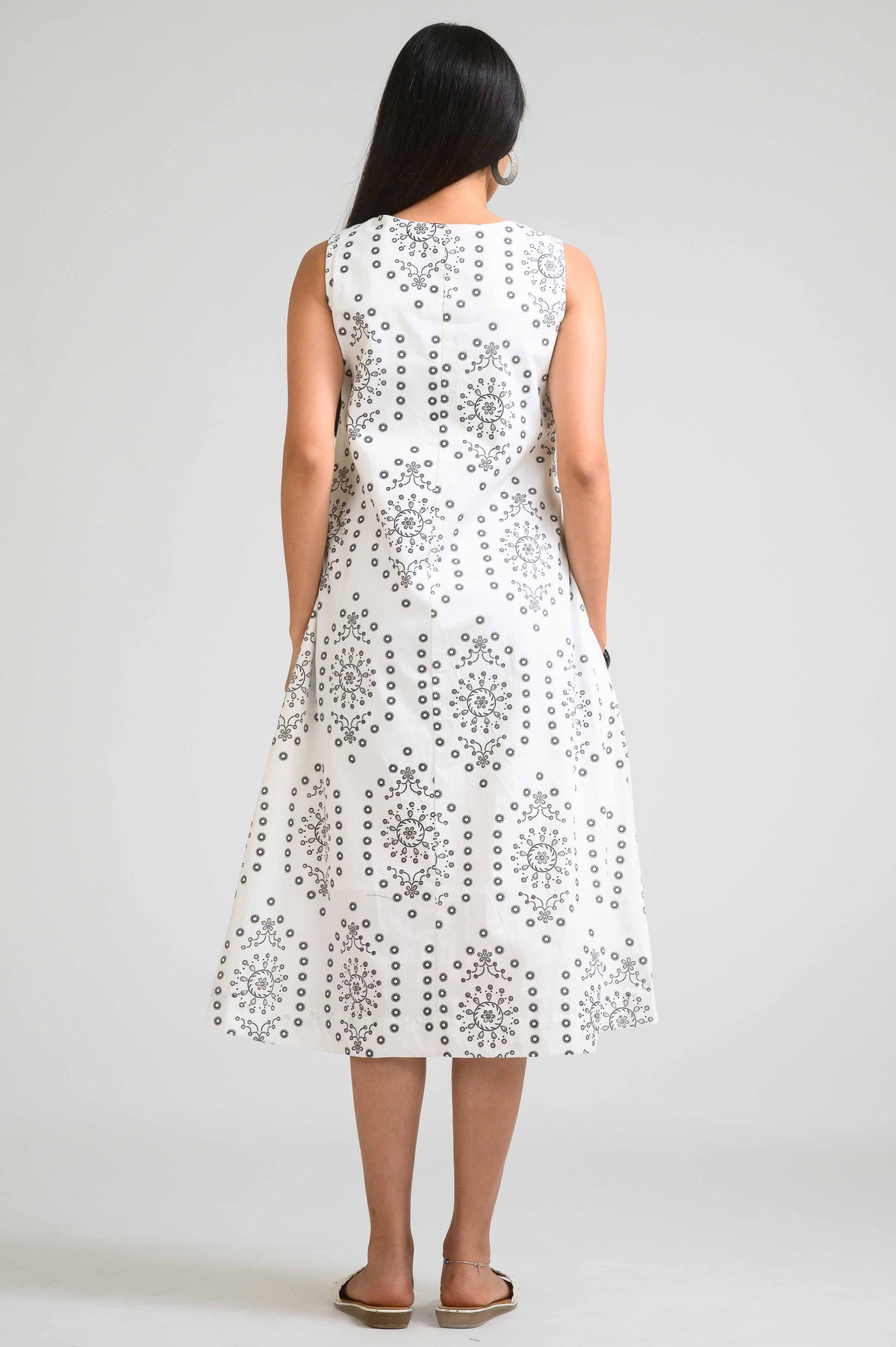 Modern Ethereal Sleeveless Dress - Etiquette Apparel
