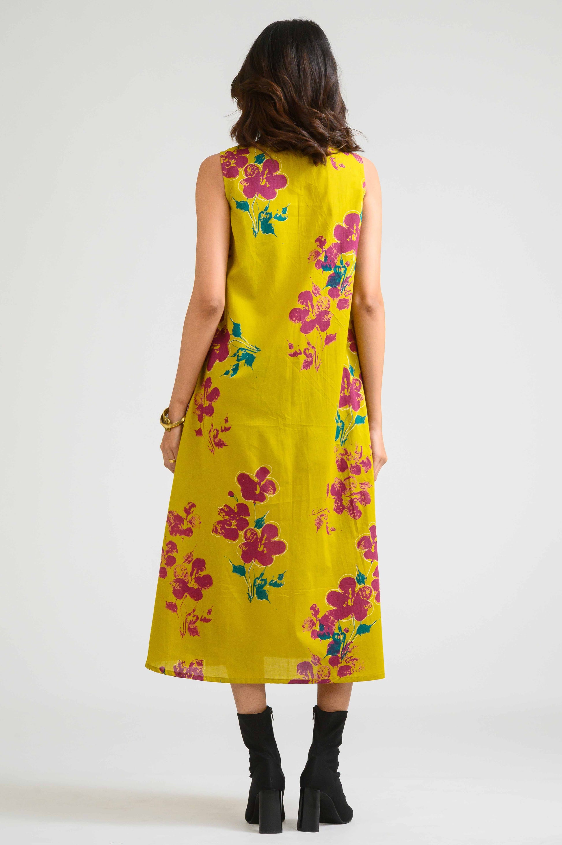 Product Carousel Image 5: Splash & Slay Sleeveless Dress