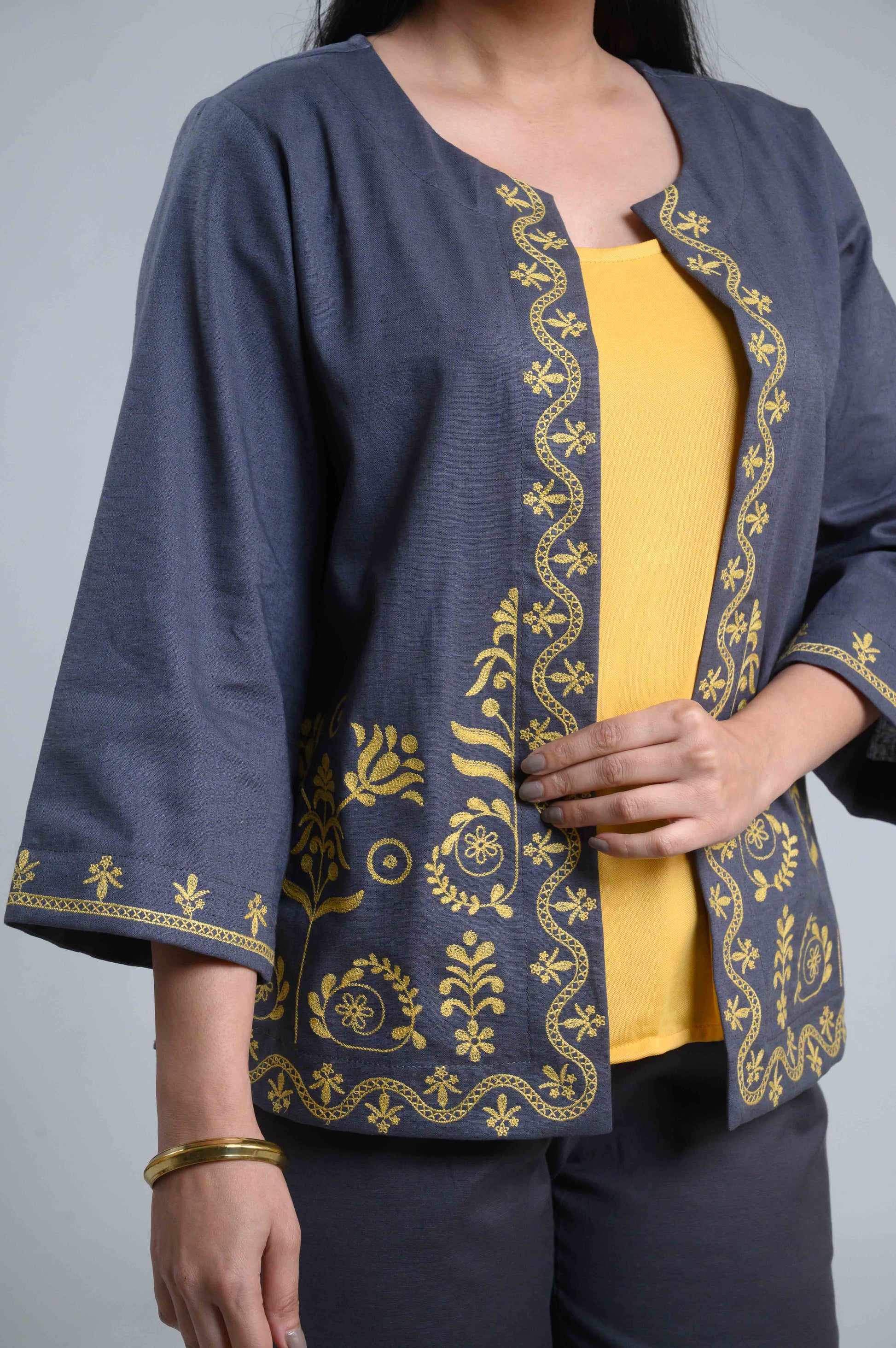 Product Carousel Image 13: Elegant Layer Perfect Vibe Overlay