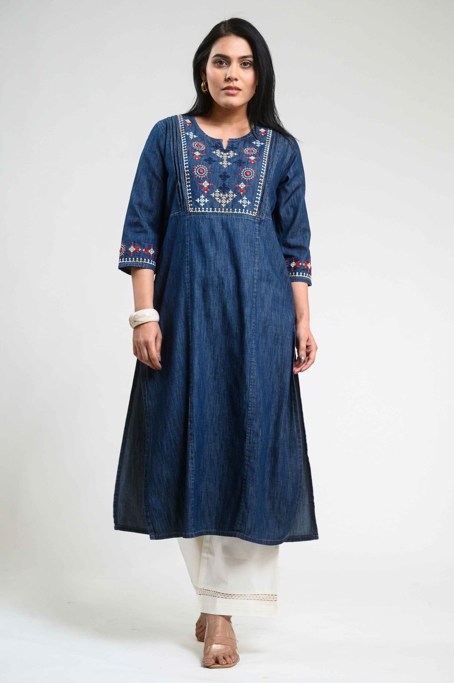 Sindhi Taka Embroidery Kurta - Etiquette Apparel