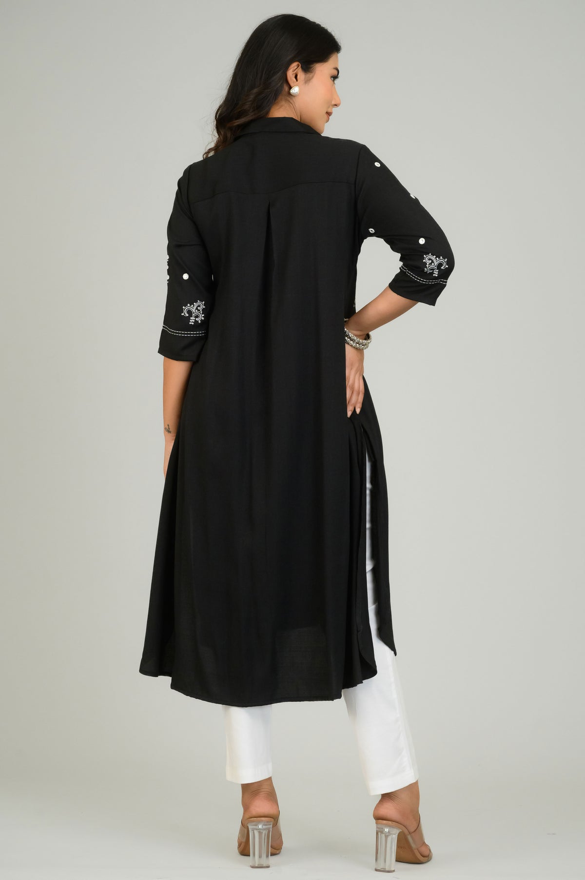 Crafted Calm Kurta - Etiquette Apparel