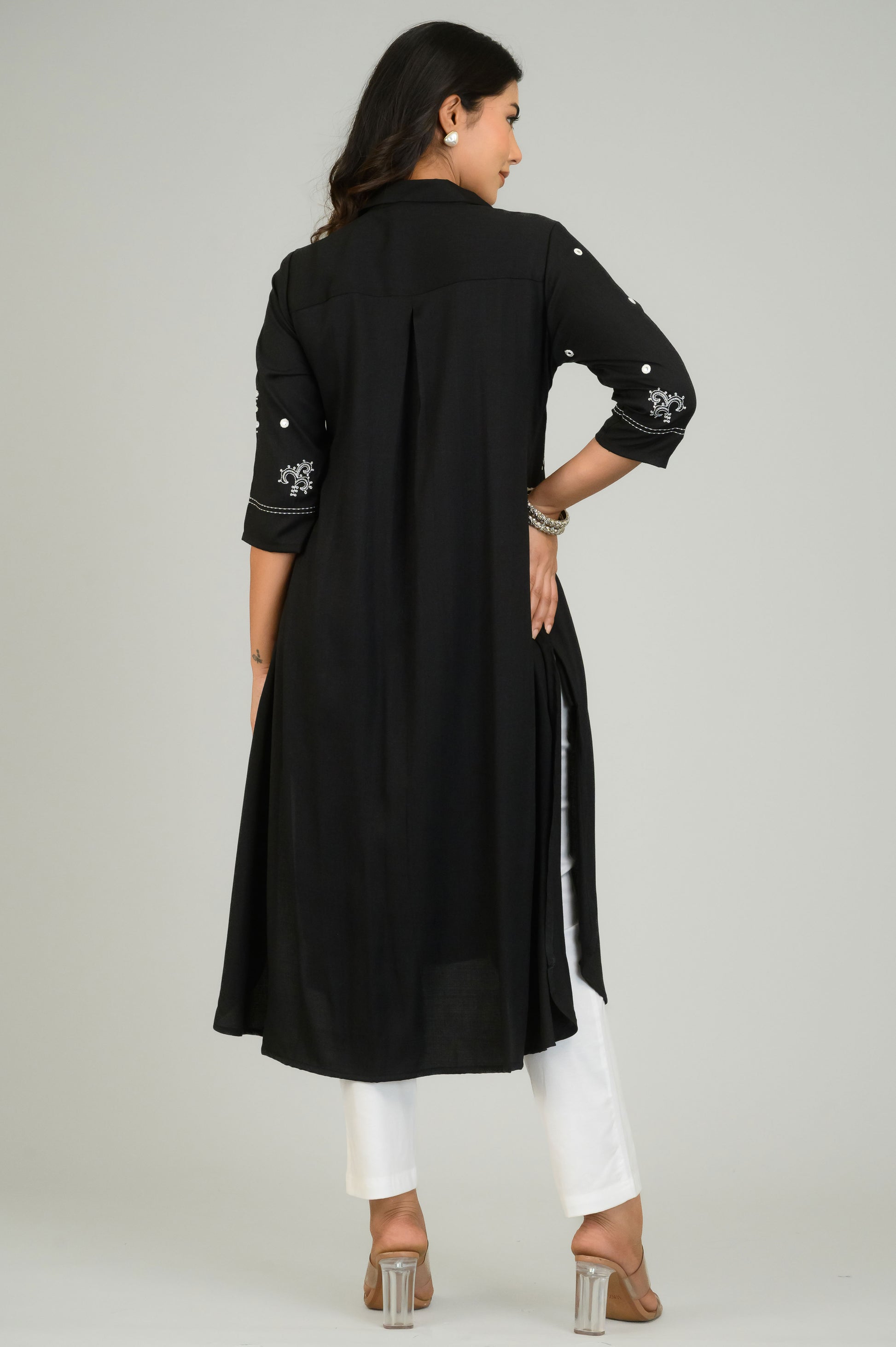 Product Carousel Image 5: Crafted Calm Kurta