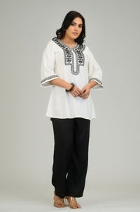 The Signature Contrast Top - Etiquette Apparel