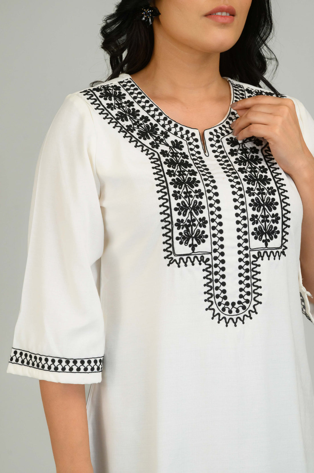 The Signature Contrast Top - Etiquette Apparel 