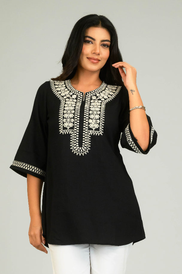 The Signature Contrast Top - Etiquette Apparel