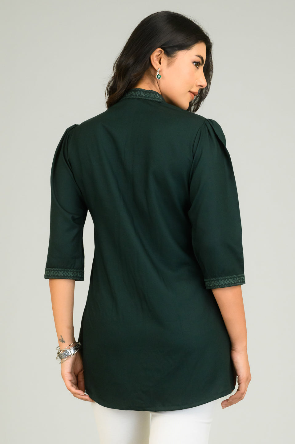 Product Carousel Image 5: Elegant Edge Top