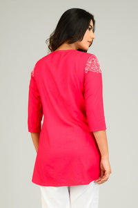 Sleek & Striking Top - Etiquette Apparel