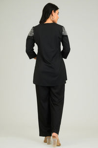 Sleek & Striking Top - Etiquette Apparel