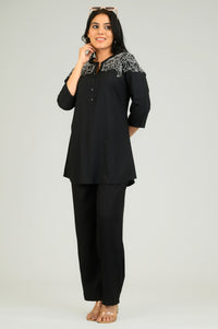 Sleek & Striking Top - Etiquette Apparel