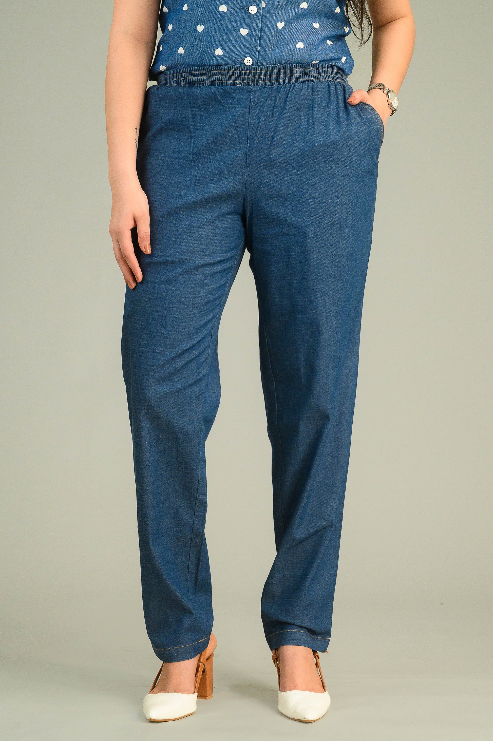 Product Carousel Image 2: Comfort Bottom in Motion