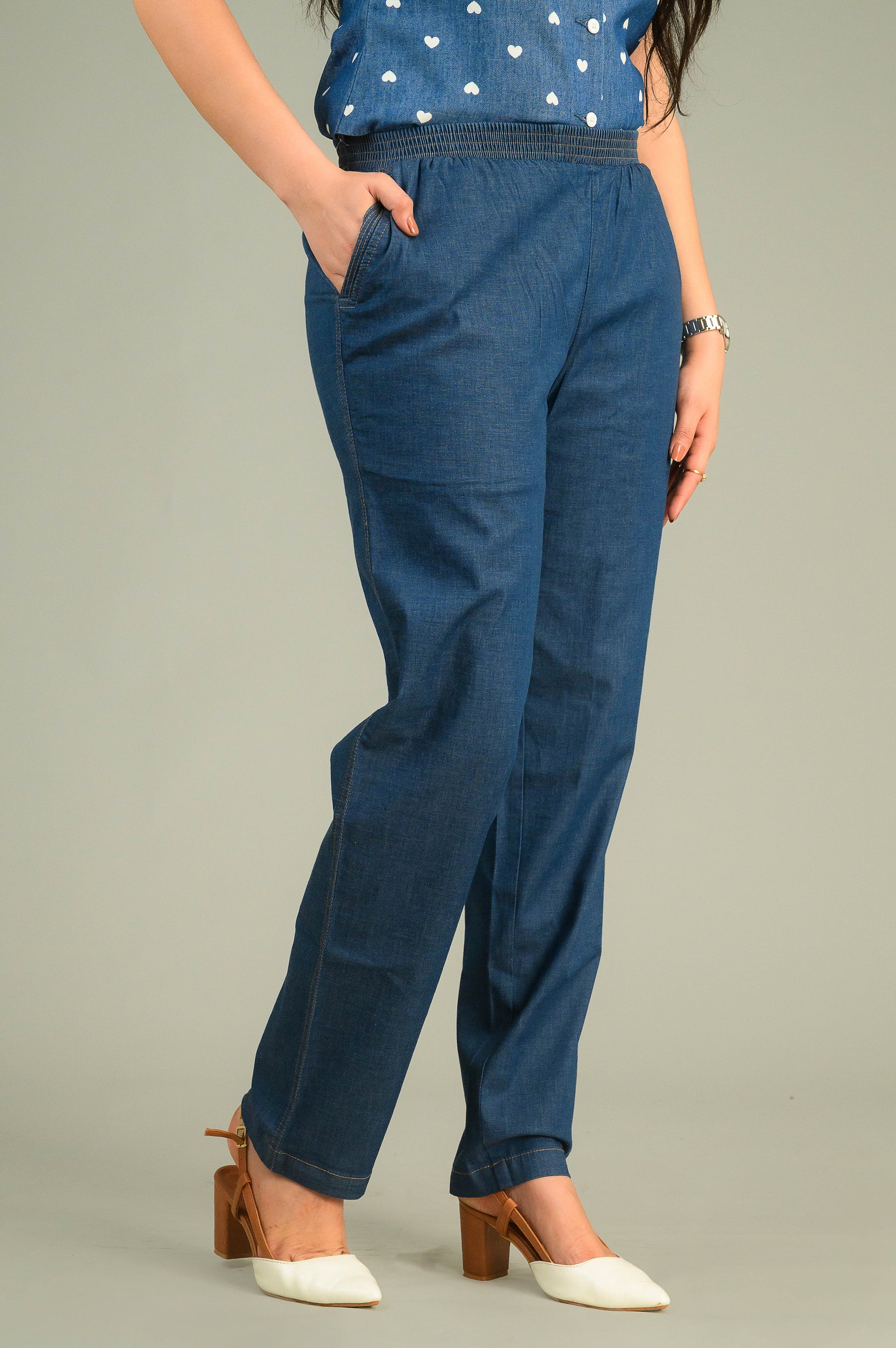 Product Carousel Image 5: Comfort Bottom in Motion