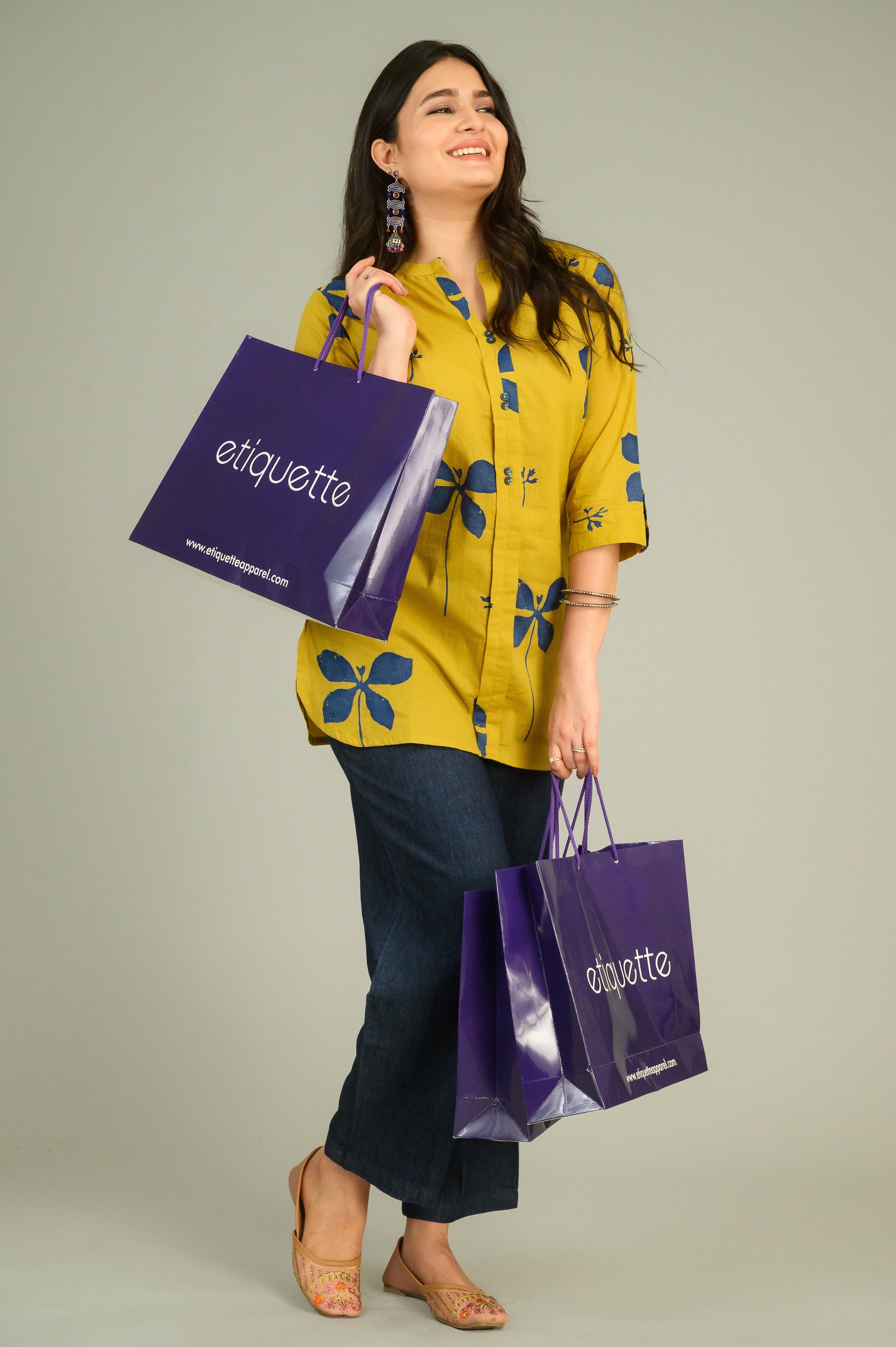 Product Carousel Image 5: Clarity in Comfort