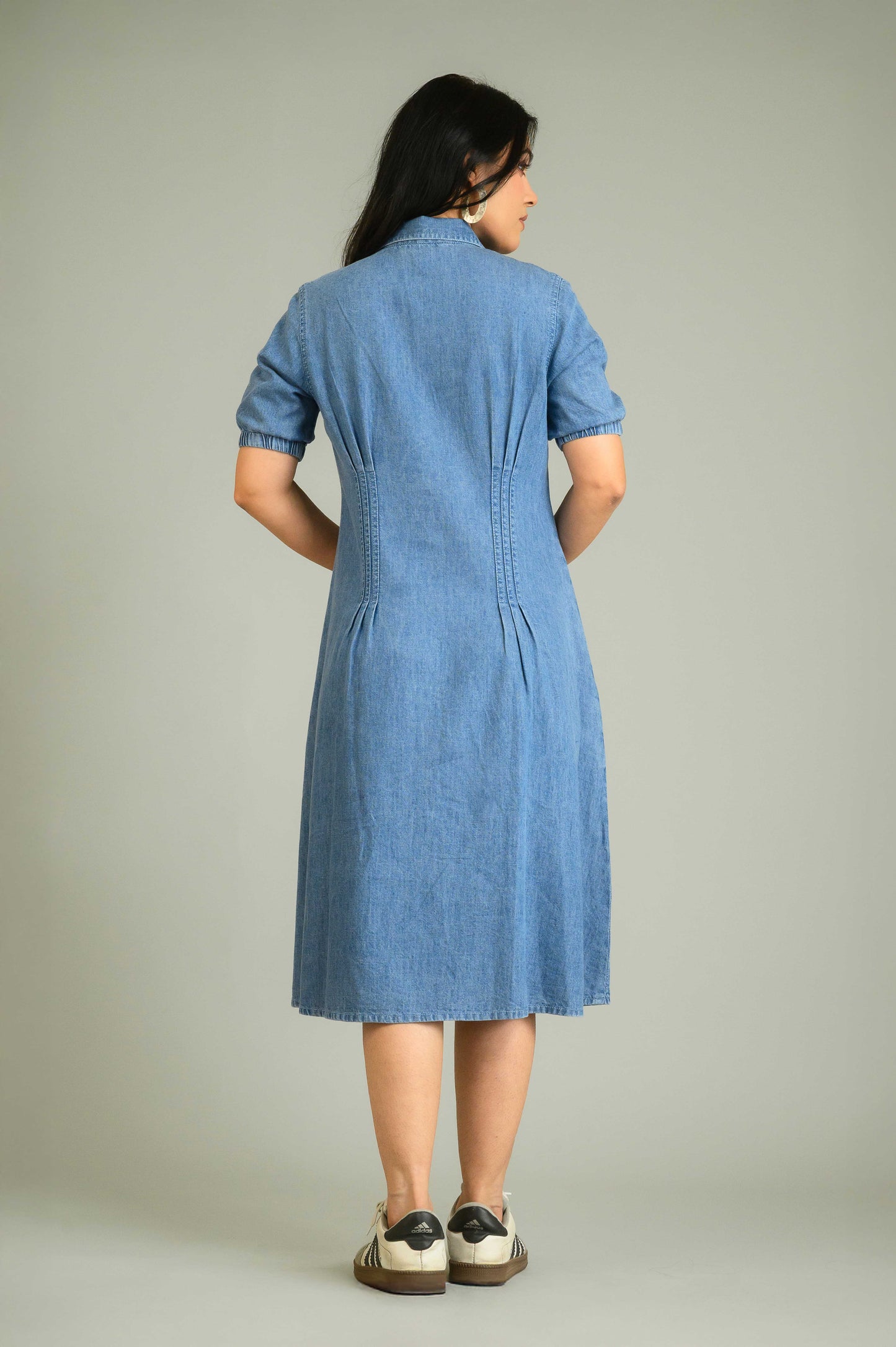 The Cinched Denim Dress - Etiquette Apparel