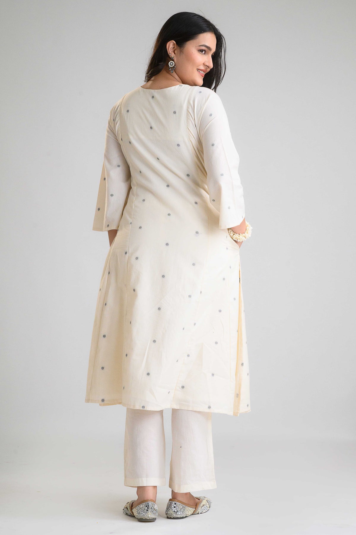 Serene Jamdani Kurta Set - Etiquette Apparel