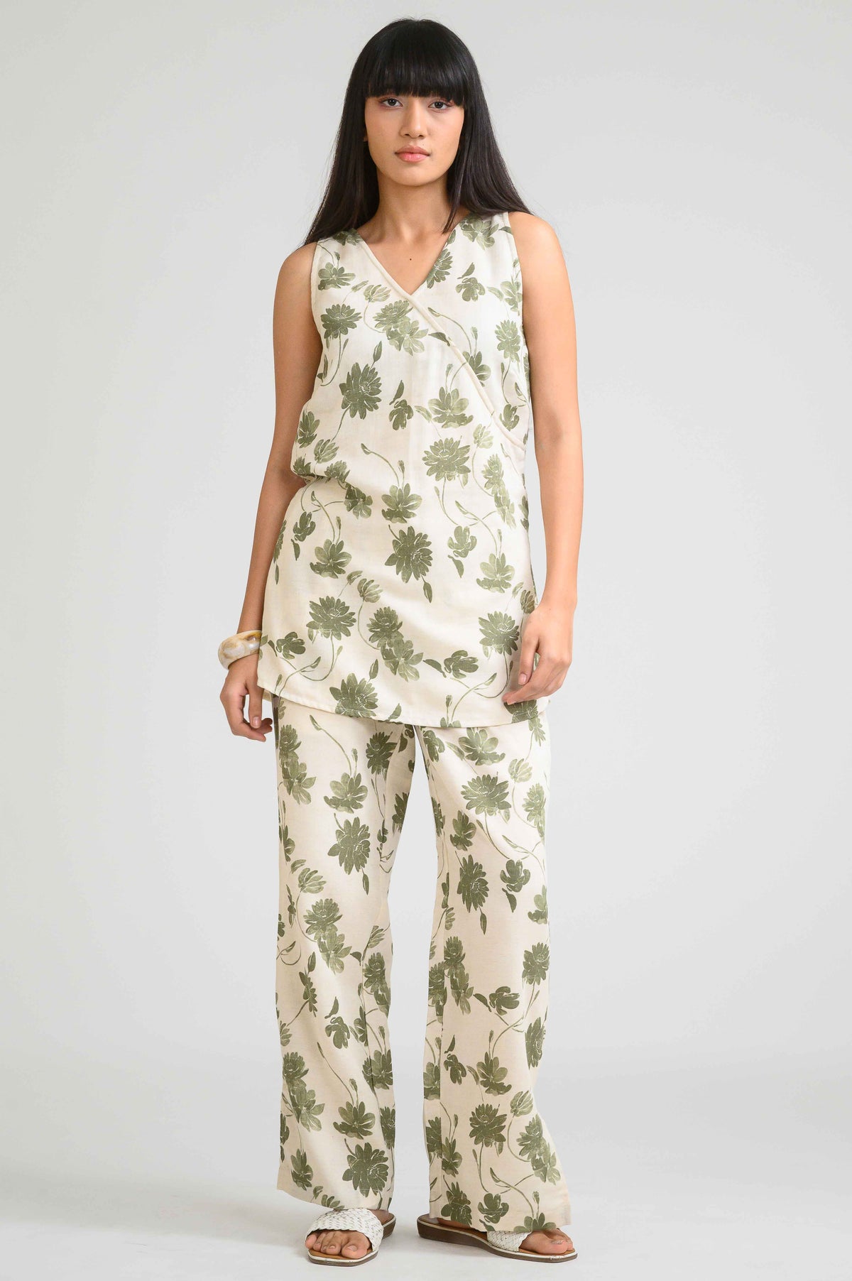 Modern Floral Sleeveless Co-Ord Set - Etiquette Apparel