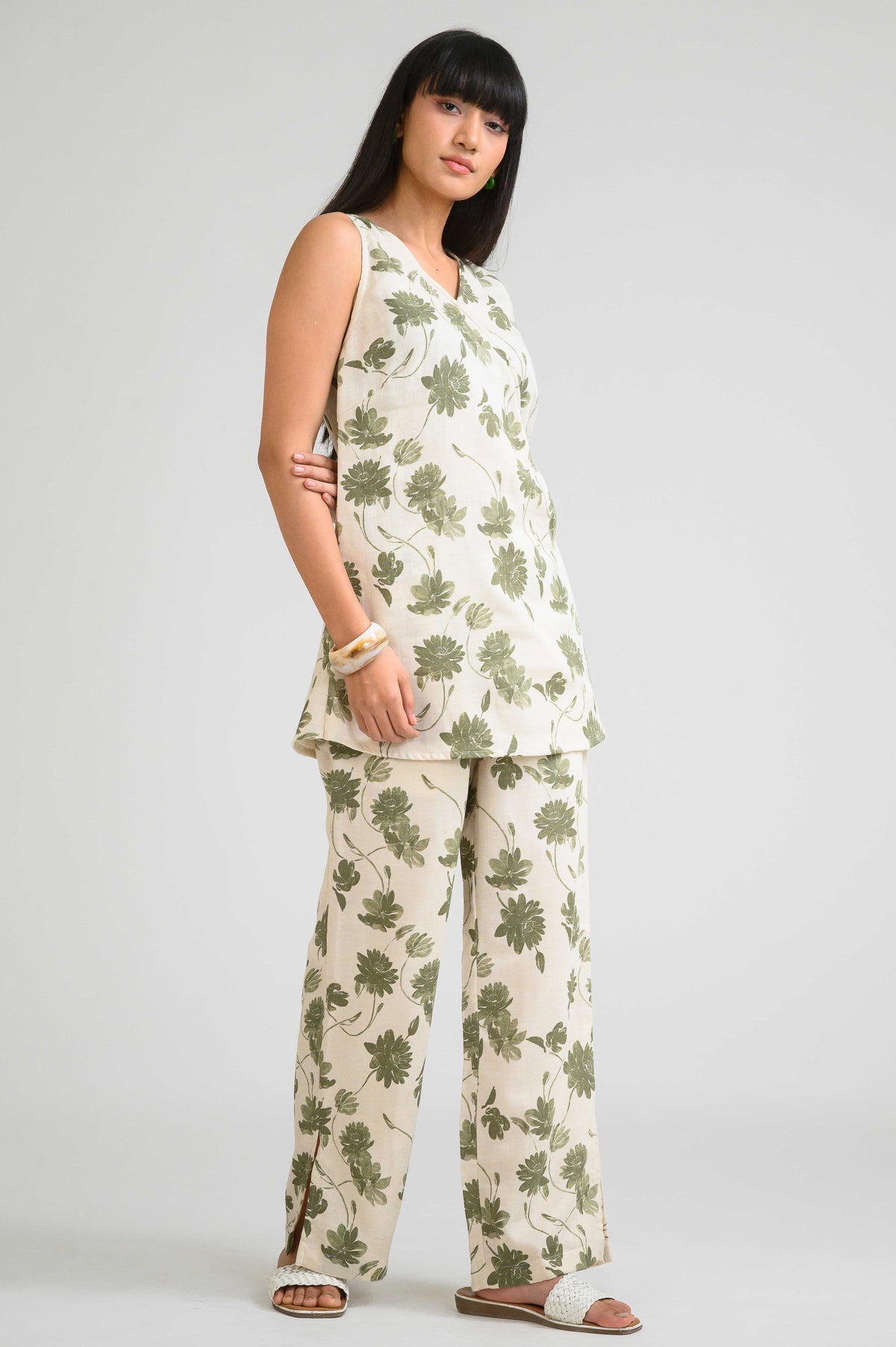 Modern Floral Sleeveless Co-Ord Set - Etiquette Apparel