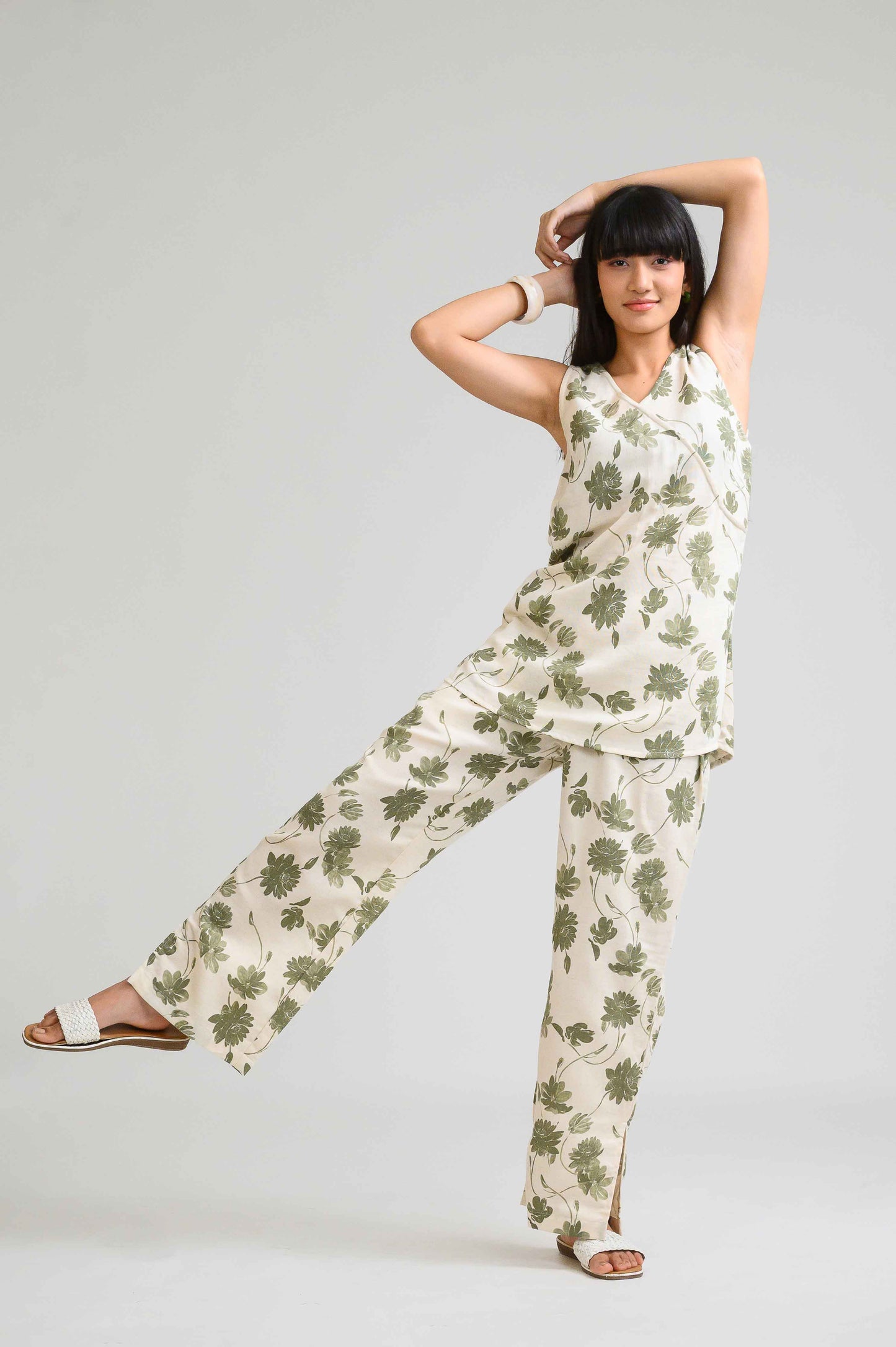 Modern Floral Sleeveless Co-Ord Set - Etiquette Apparel