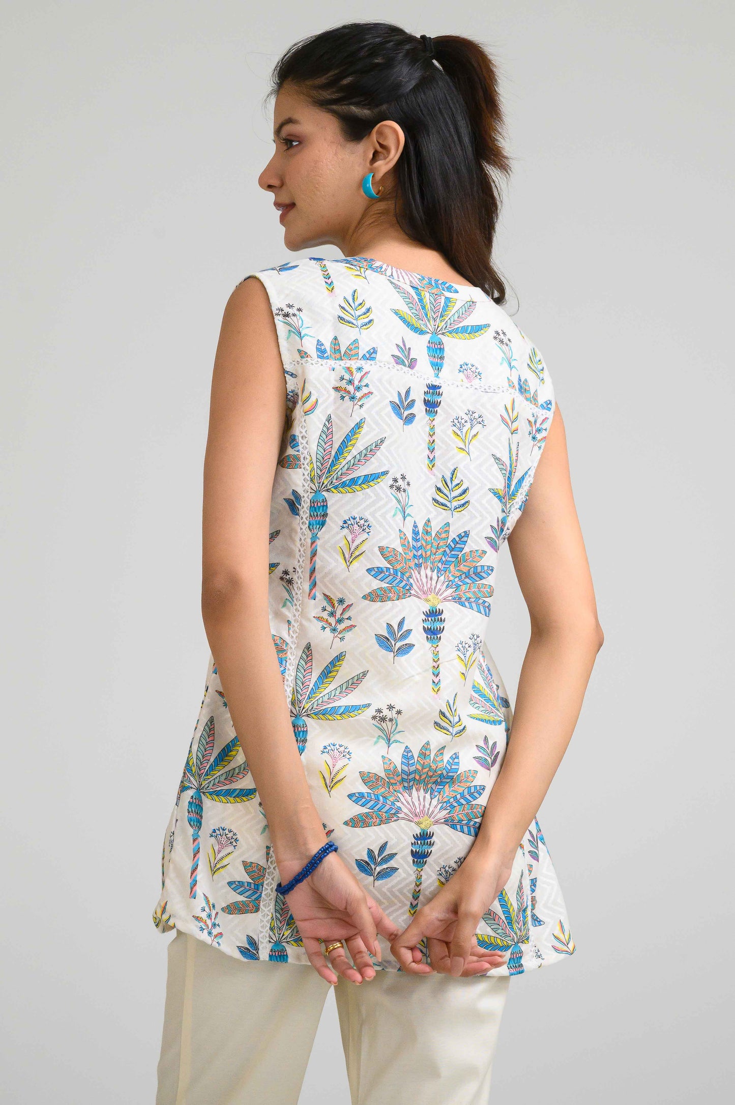 Tropical Rain Forest Sleeveless Top - Etiquette Apparel