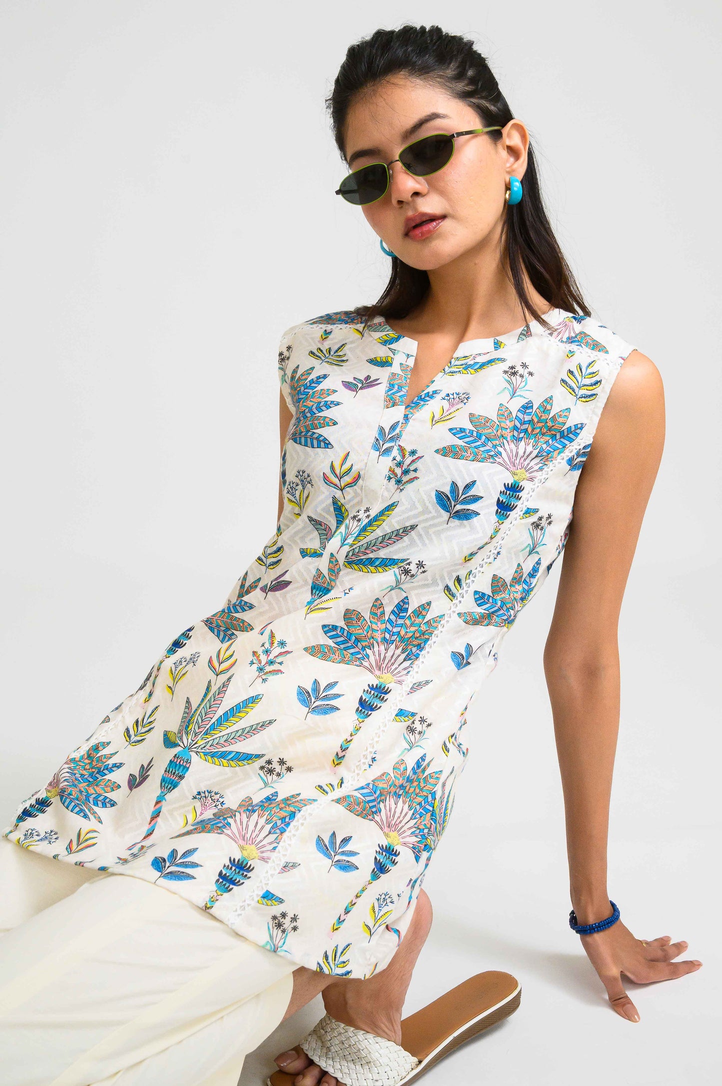 Tropical Rain Forest Sleeveless Top - Etiquette Apparel