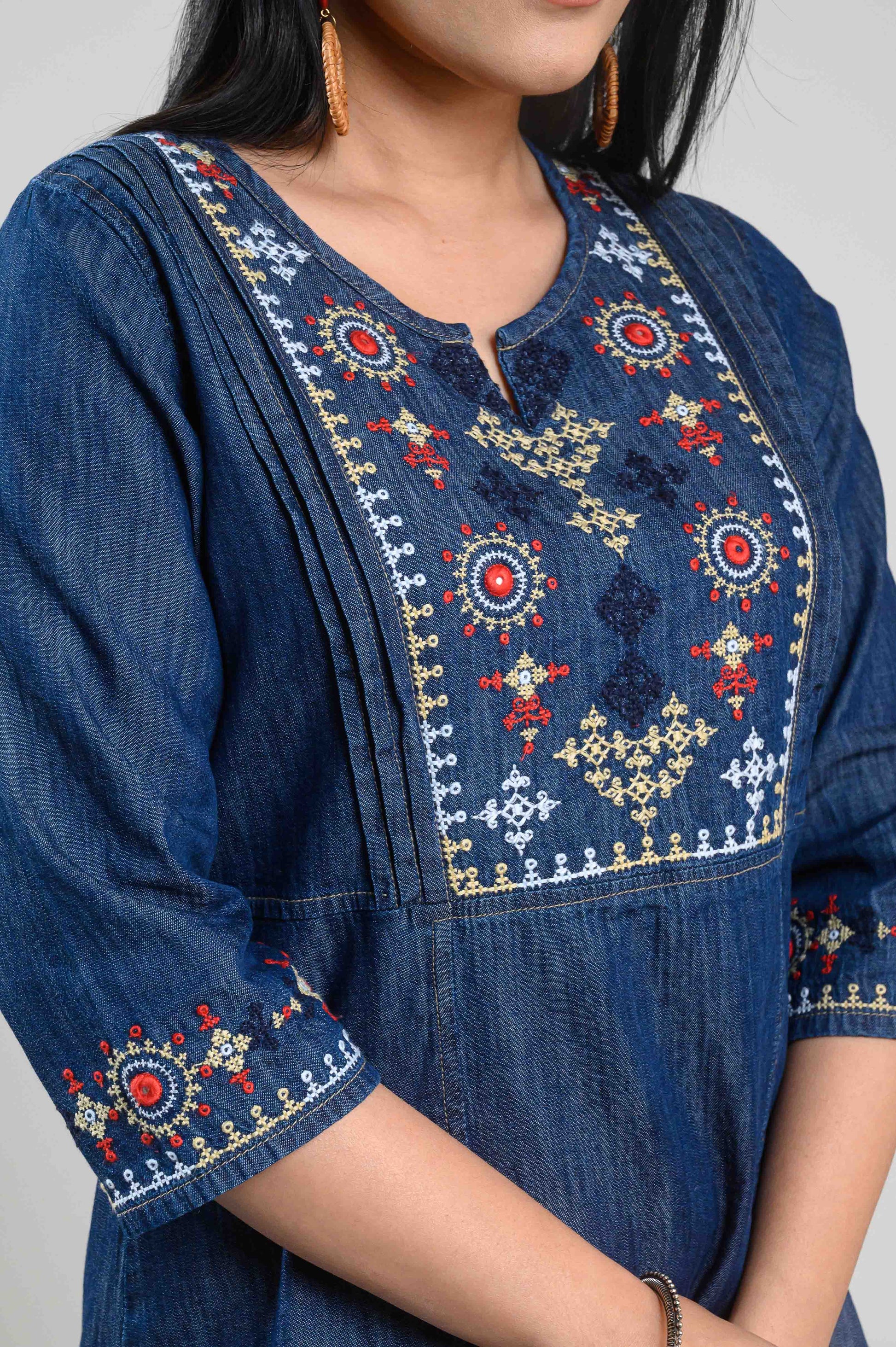 Product Carousel Image 2: Sindhi Taka Embroidered Co-ord Set