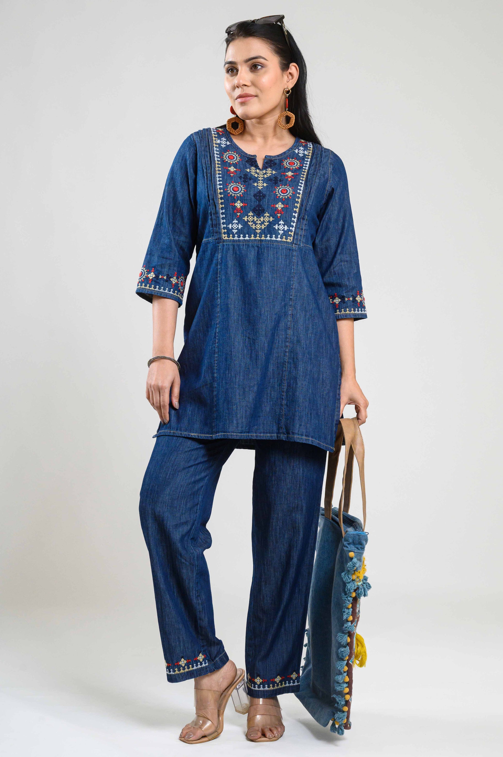 Product Carousel Image 3: Sindhi Taka Embroidered Co-ord Set