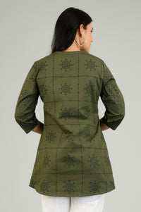 Crafted With Character Top - Etiquette Apparel